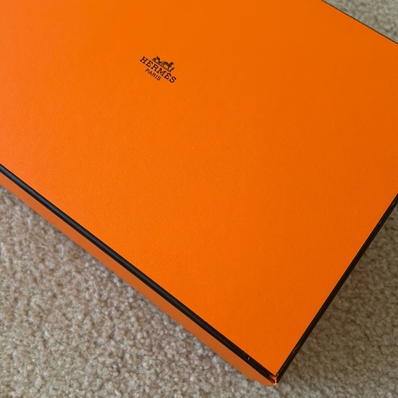Hermes empty shoe box - Picture 2 of 3
